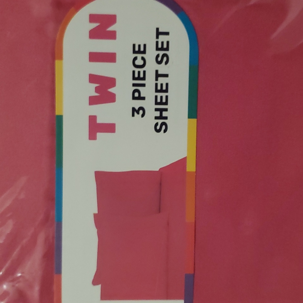 Sheets - Picture 2 of 4